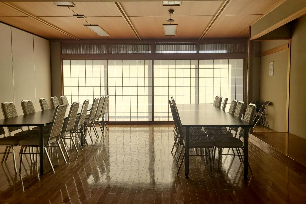 所沢市斎場の待合室